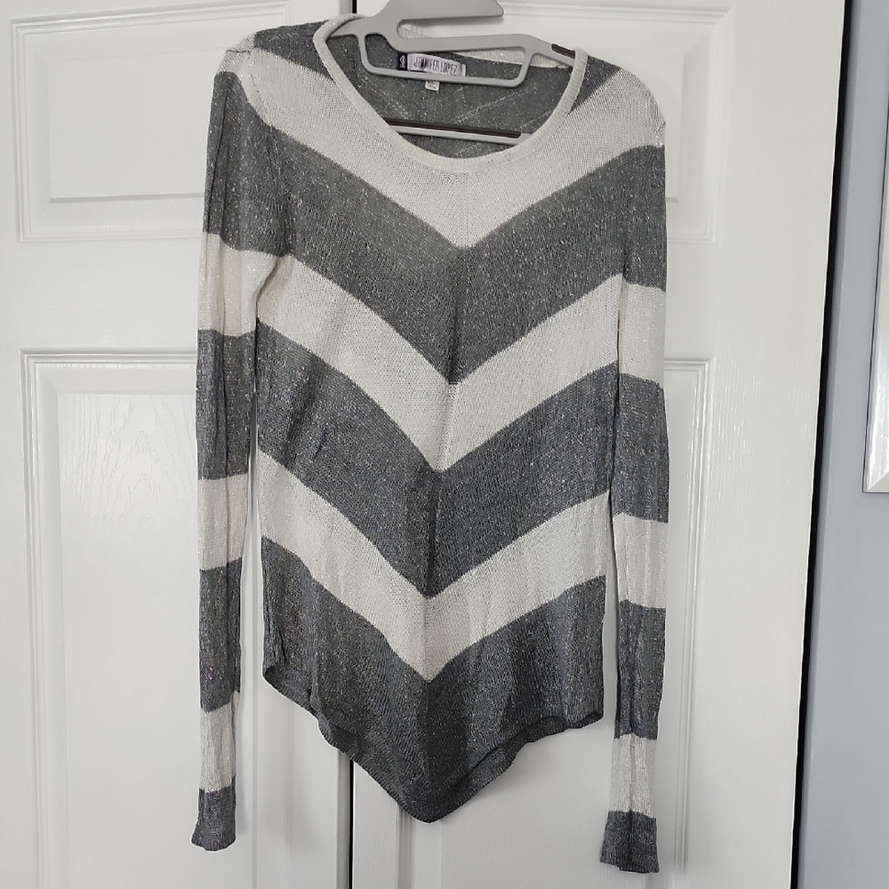 Jennifer Lopez Silver and White Knit Top